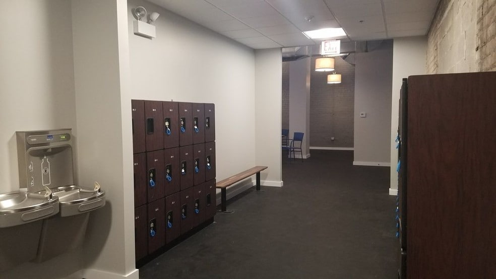 More Photos Of 1221 N La Salle Dr, Chicago Multifamily For Sale