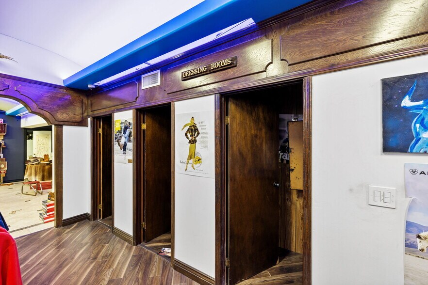 More Photos Of 923 K St, Sacramento Storefront For Lease