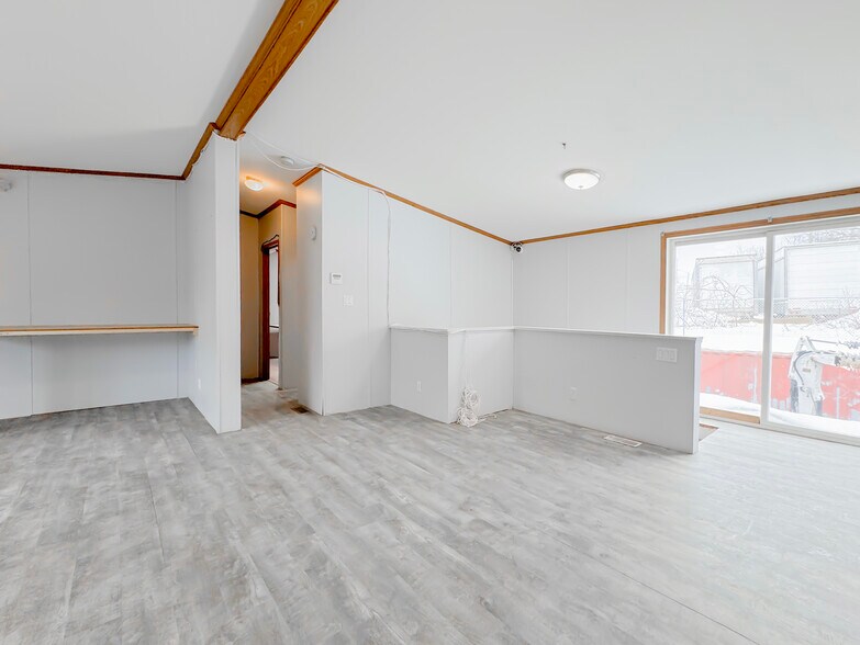 More Photos Of 25 Popes Ln, Danvers Flex For Sale