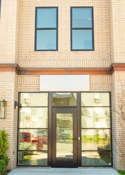 More Photos Of 1586 E Stratford Ave, Salt Lake City Office For Lease