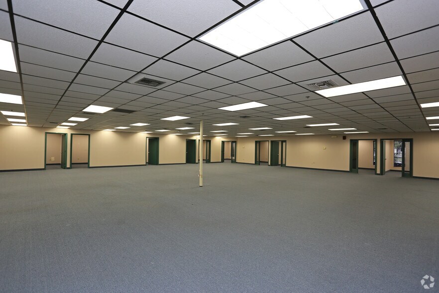 More Photos Of 1700 NW 66th Ave, Plantation Office For Lease