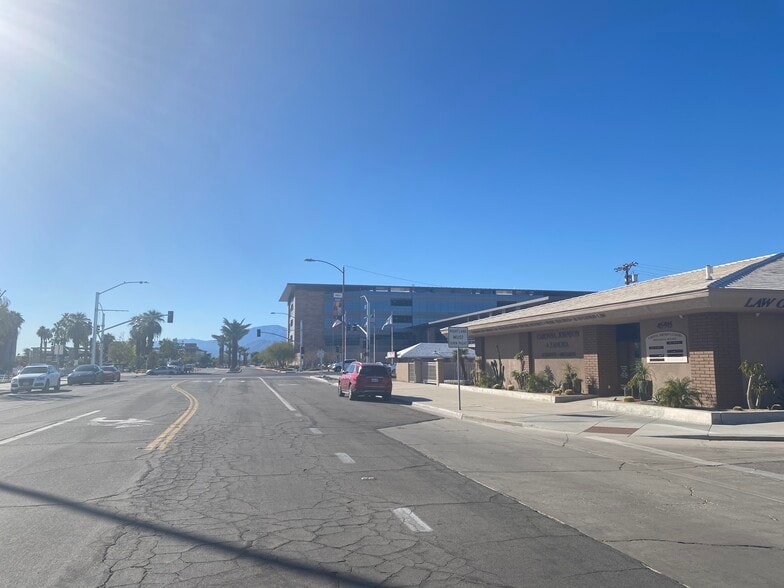 More Photos Of 45895 Oasis St, Indio Office For Lease