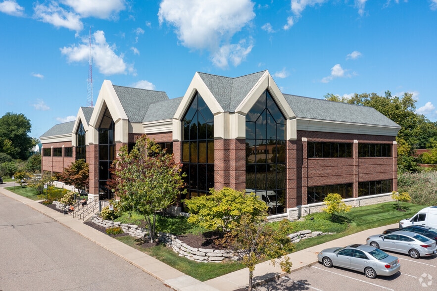 More Photos Of 41850 W 11 Mile Rd, Novi Unknown For Lease
