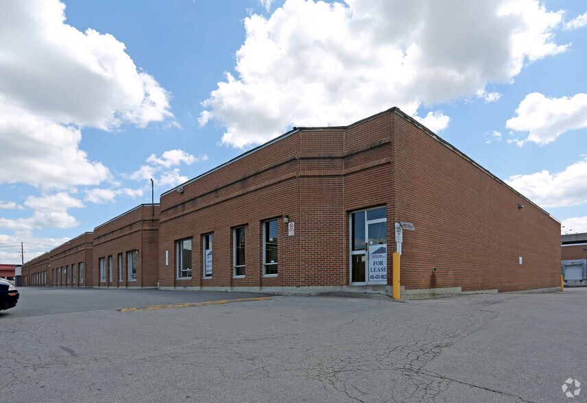 More Photos Of 1220 Markham Rd, Toronto Warehouse For Lease
