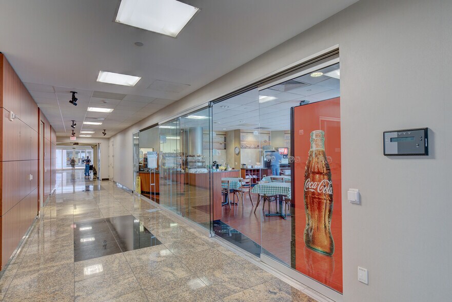 More Photos Of 7501 Fannin St, Houston Medical For Lease