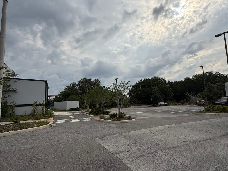 More Photos Of 5320 N Orange Blossom Trl, Orlando Restaurant For Sale