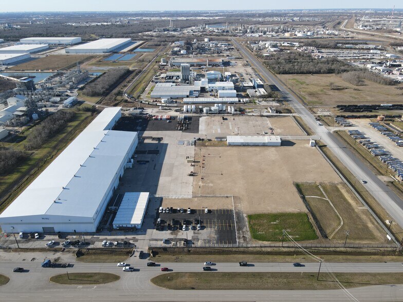 Primary Photo Of 10101 Bay Area Blvd, Pasadena Manufacturing For Lease