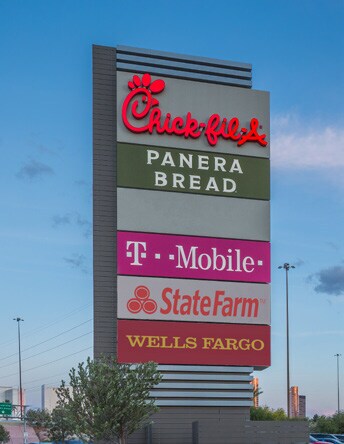 More Photos Of 2400 S Rancho Dr, Las Vegas Freestanding For Lease