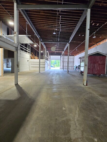 More Photos Of 9170 Transit Rd, East Amherst Warehouse For Sale