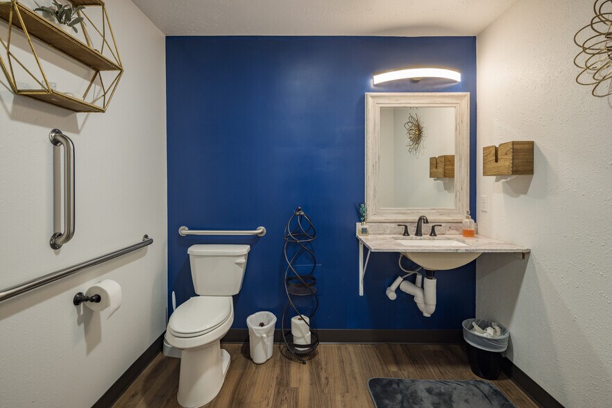 More Photos Of 45 E Center St, Moab Storefront For Sale