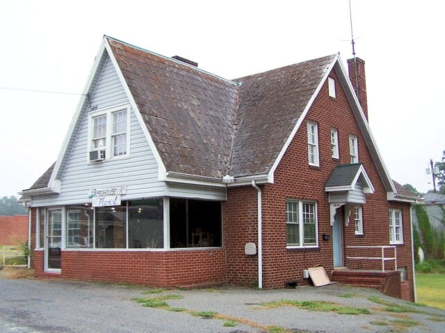 More Photos Of 1214 Pee Dee Ave, Albemarle Storefront Retail Office For Sale