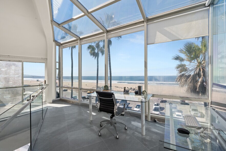 More Photos Of 3111 Ocean Front Walk, Marina Del Rey Apartments For Sale