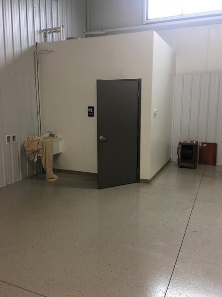 More Photos Of 2236 112th Ave, Holland Warehouse For Lease