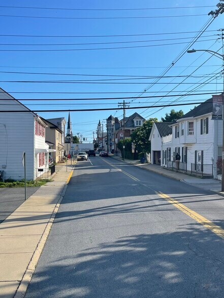 More Photos Of 43 S Washington St, Greencastle Office For Sale