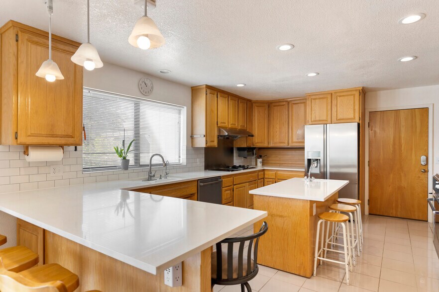 More Photos Of 9930 Calvine Rd, Sacramento Apartments For Sale