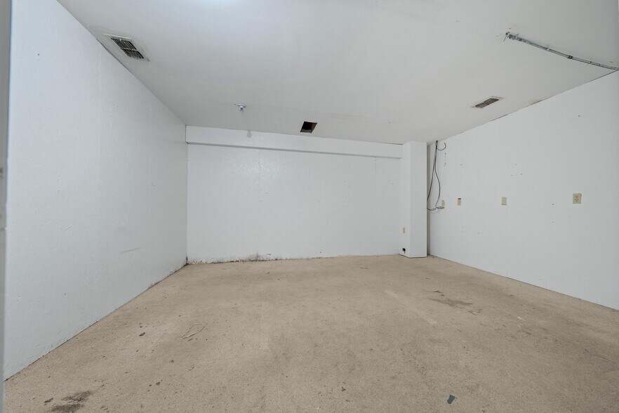 More Photos Of 11641 SW 90th Ter, Ocala Warehouse For Lease