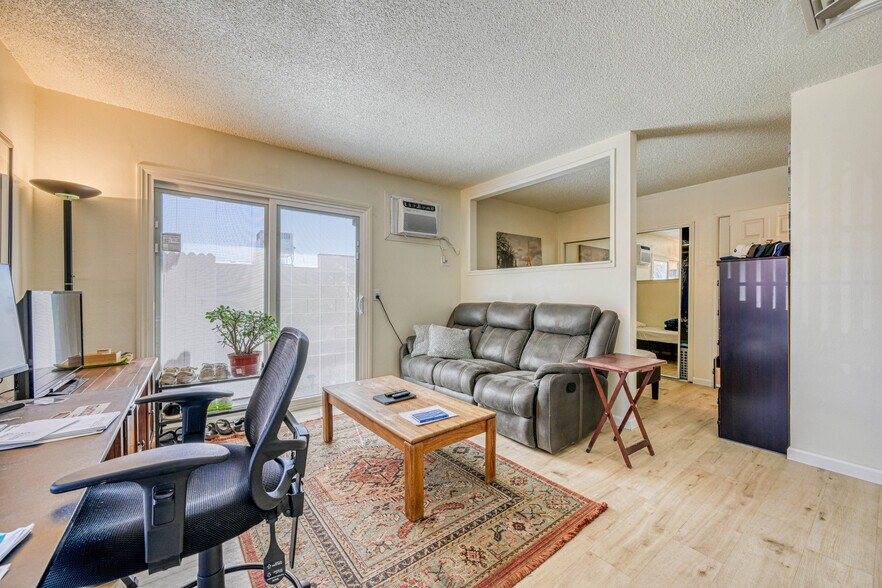 More Photos Of 1632 E Saint Louis Ave, Las Vegas Apartments For Sale