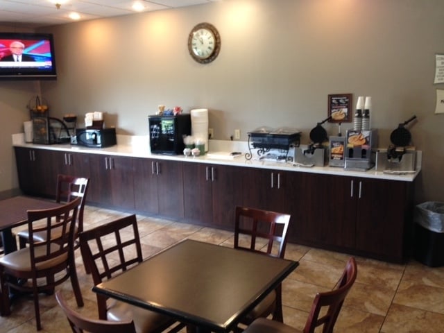 More Photos Of 957 Cedar Lake Rd, Biloxi Hotel For Sale