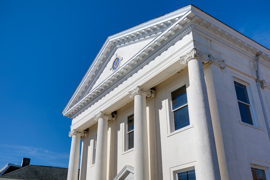 More Photos Of 520 N 25th St, Richmond Lodge Meeting Hall For Sale