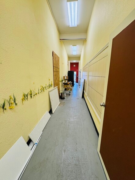 More Photos Of 115 Anza St, Fremont General Retail For Lease