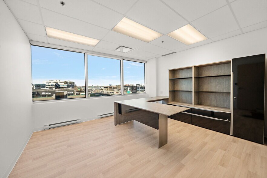More Photos Of 8000 Boul Décarie, Montréal Medical For Lease