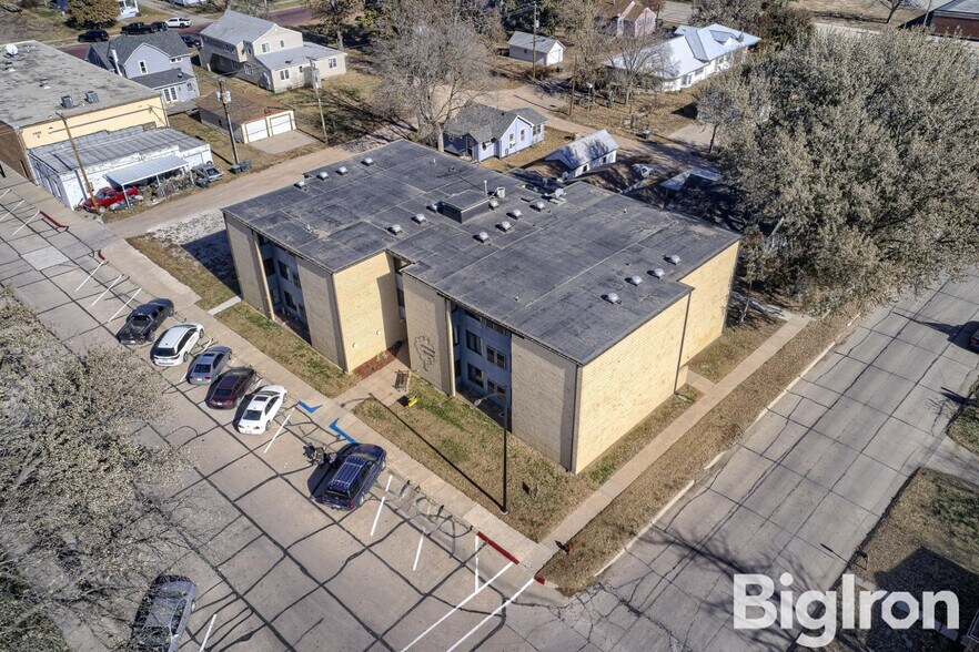 More Photos Of 130 S 5th St, Hebron Apartments For Sale