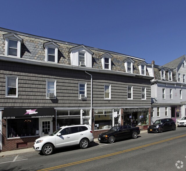 More Photos Of 320 Sea Cliff Ave, Sea Cliff Storefront Retail Residential For Lease