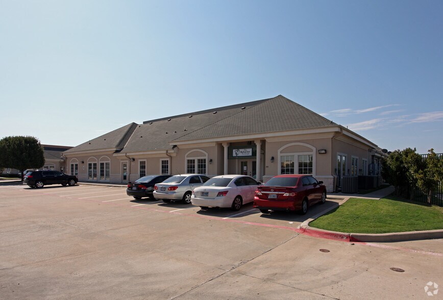 More Photos Of 6105 Windcom Ct, Plano Medical For Lease