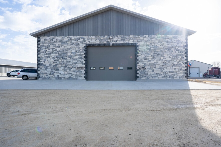 More Photos Of N5550 County Road Z, Onalaska Flex For Sale