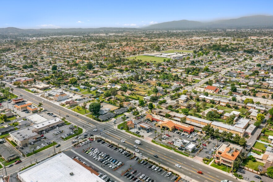 More Photos Of 4702 Riverside Dr, Chino Service Station For Sale