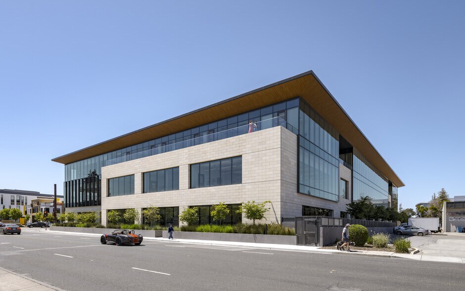More Photos Of 1091 Industrial Rd, San Carlos Research And Development For Lease