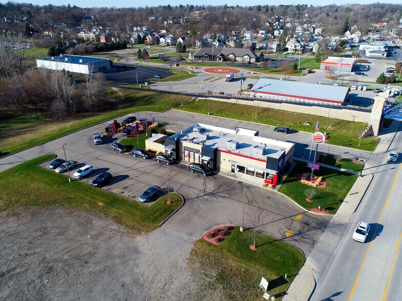 More Photos Of 251 S Dexter St, Ionia Fast Food For Sale