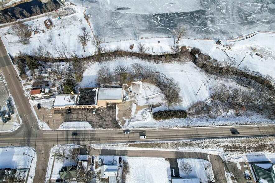 More Photos Of 604 E Wisconsin St, Sparta Industrial For Sale