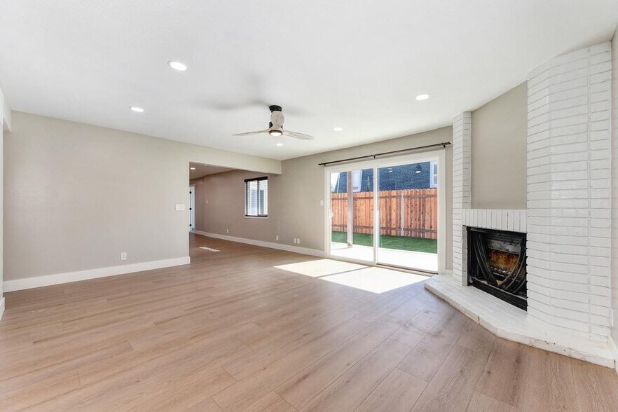 More Photos Of 5364 Garfield Ave, Sacramento Apartments For Sale