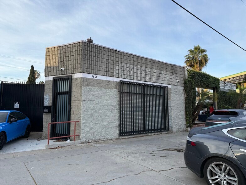 Primary Photo Of 5660 W Venice Blvd, Los Angeles General Retail For Lease