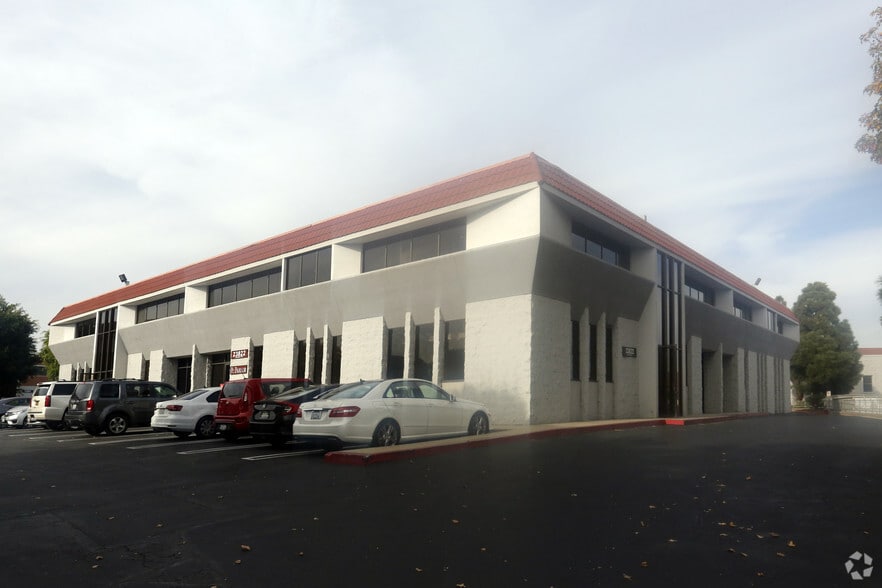 More Photos Of 23820-23828 Hawthorne Blvd, Torrance Office For Sale