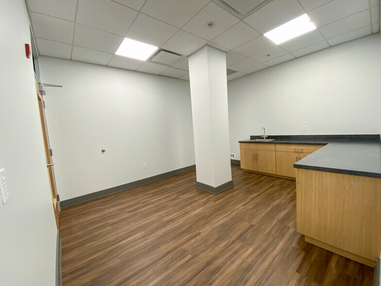 More Photos Of 201 E Park Ave, Tallahassee Office For Lease