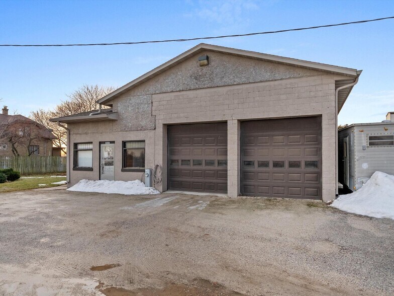 Primary Photo Of N9090 Dairyland Dr, Cleveland Industrial For Sale