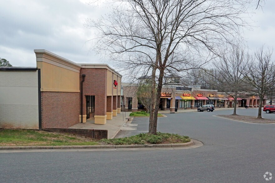 More Photos Of 657 Cary Towne Blvd, Cary Storefront For Lease