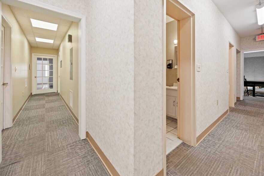 More Photos Of 350 S Main St, Cheshire Medical For Sale