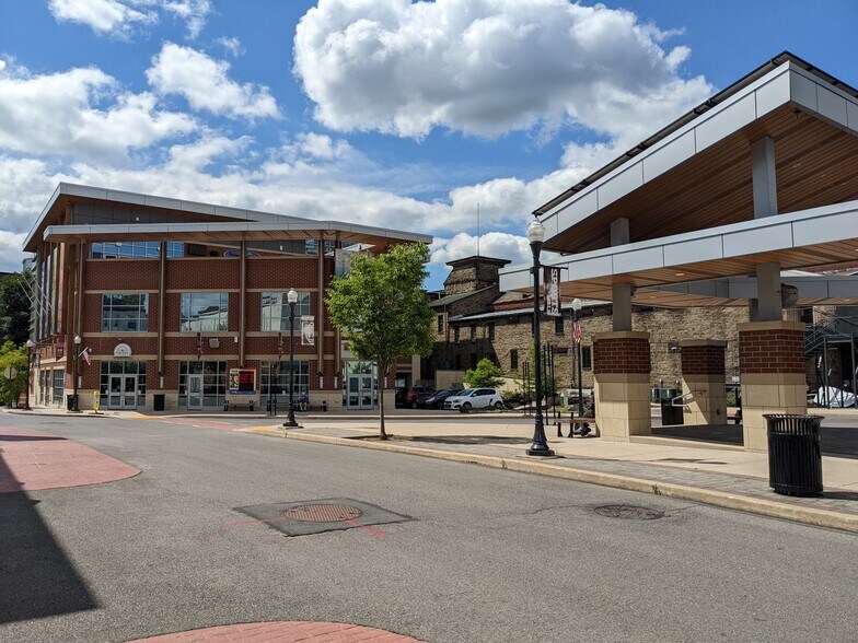 More Photos Of 329 Pine St, Williamsport Office For Lease