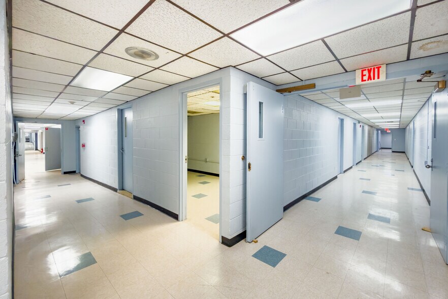 More Photos Of 6902 Chicago Rd, Warren Schools For Sale