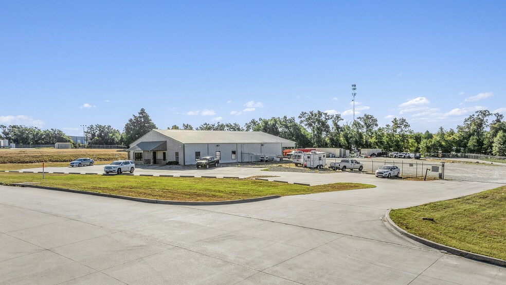 Primary Photo Of 340 Industrial Park Dr, Fairfield Warehouse For Sale