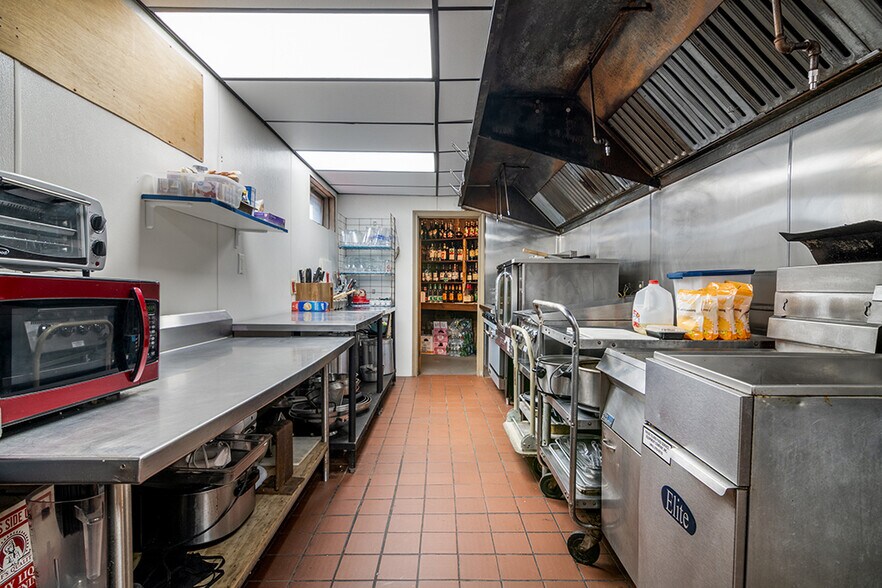 More Photos Of 245 Washington St, West Warwick Bar For Sale