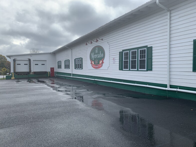 Primary Photo Of 85 North Rd, Highland Refrigeration Cold Storage For Lease