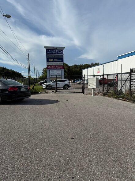 More Photos Of 7168 15th St E, Sarasota Manufacturing For Sale