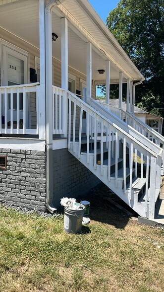 More Photos Of 356-358 Dixie Broadway, Winston-Salem Specialty For Sale