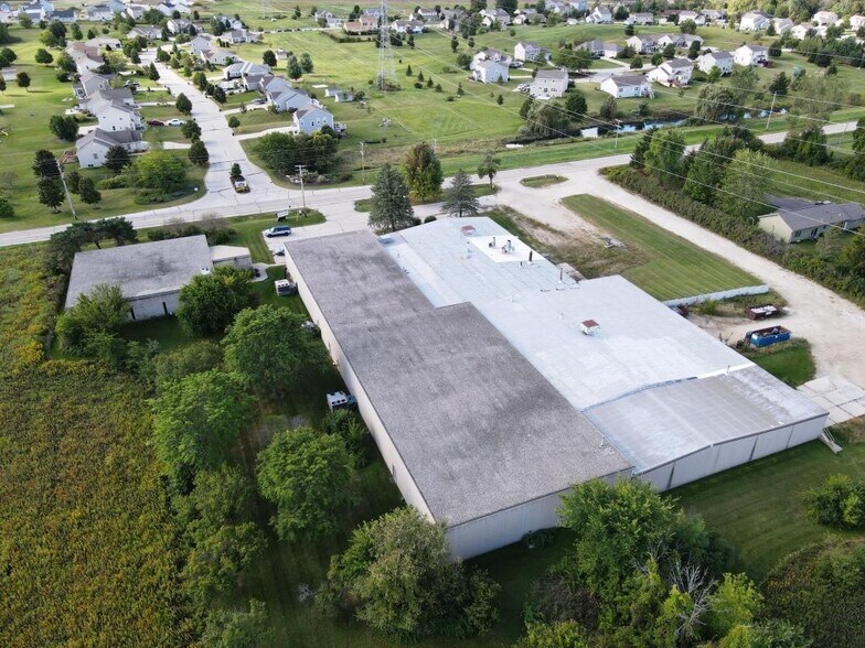 More Photos Of N160 W19170 Sherman Rd, Jackson Manufacturing For Sale