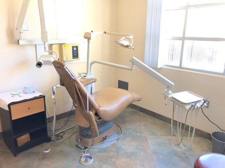 More Photos Of 3560 Fairmount Ave, San Diego Medical For Sale