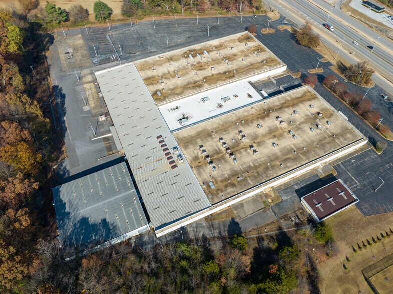 Primary Photo Of 4000 Memorial Pky SW, Huntsville Manufacturing For Lease